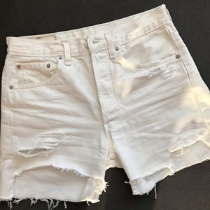 Levi Distressed high-waisted Cut-off Shorts